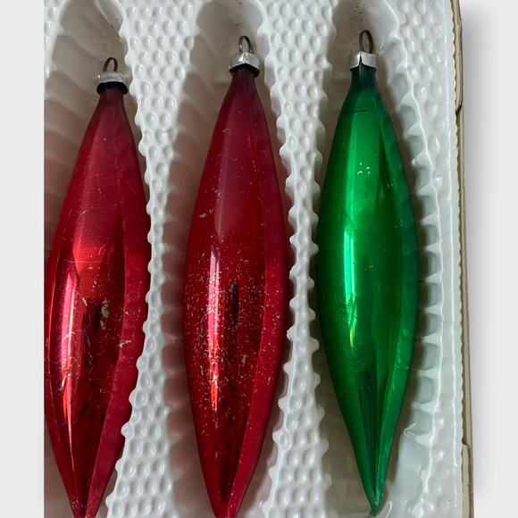 Vintage West Germany Glass Ornaments Icicle Tear Drop Shape Red Green 6 Count - Picture 5 of 15